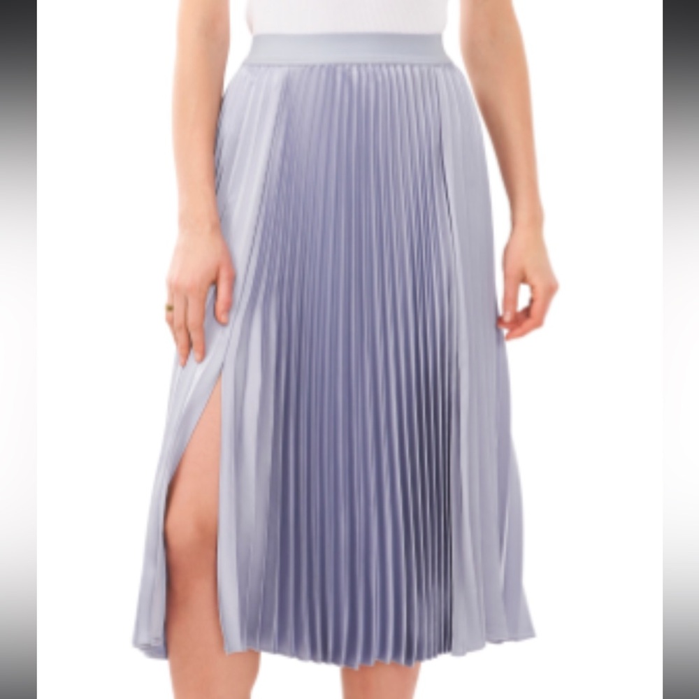 Halogen Pleated Slit Hem Midi Skirt. Fully lined. Size XL. Silvery Blue